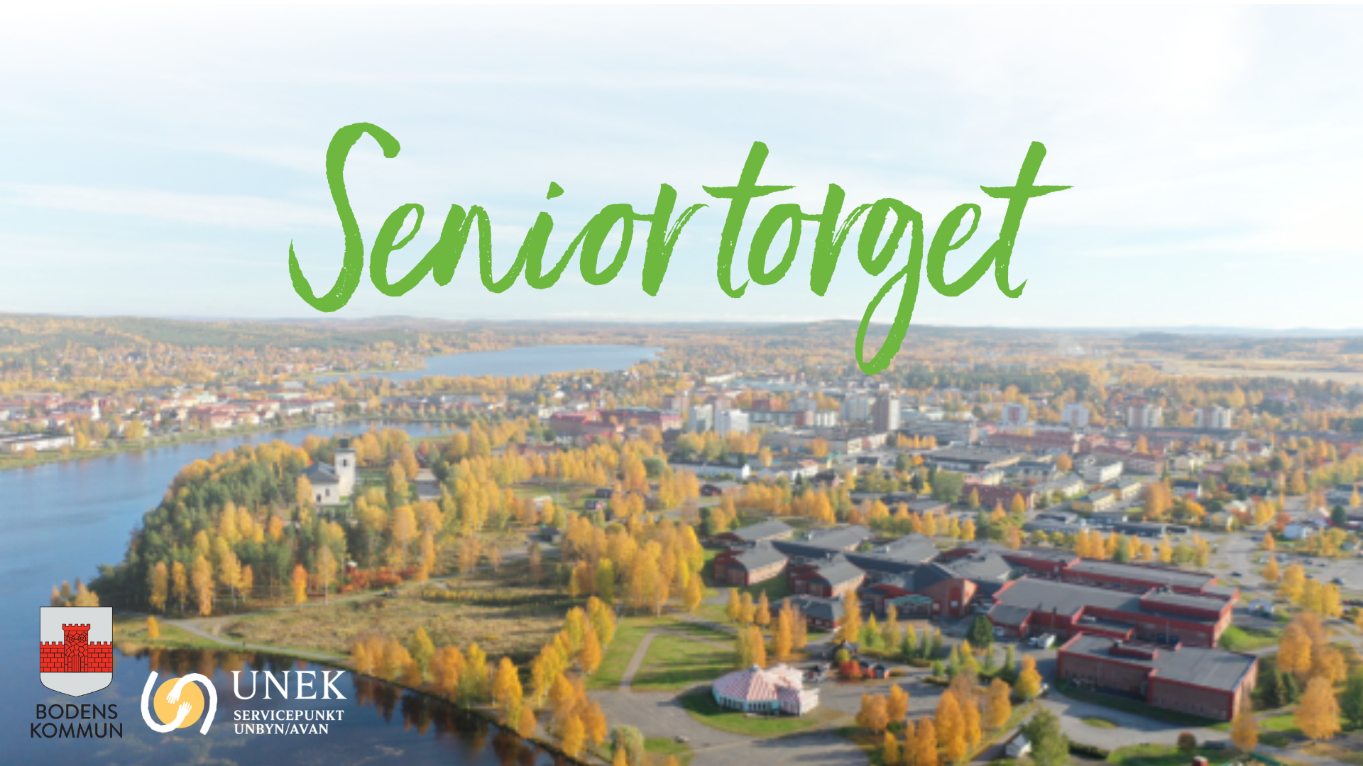 Unbyn Flygbild över en stad med höstfärgade träd och byggnader, där ordet ”Seniortorget” står i grön text och tre logotyper syns i det nedre vänstra hörnet.